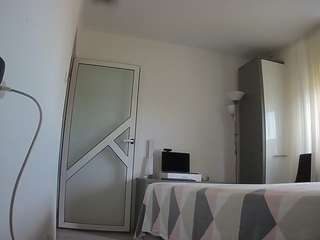 voyeurcam-charmhellen-kitchen camsoda
