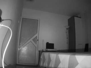 voyeurcam-charmhellen-kitchen