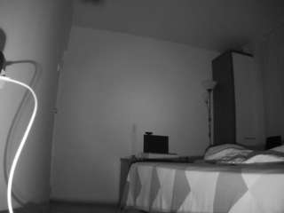 voyeurcam-charmhellen-kitchen Live Webcam on CamSoda