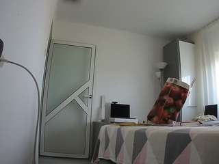 voyeurcam-charmh... Live Webcam on CamSoda