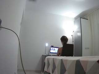 voyeurcam charmhellen kitchen