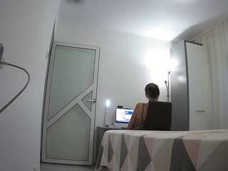 voyeurcam charmhellen kitchen