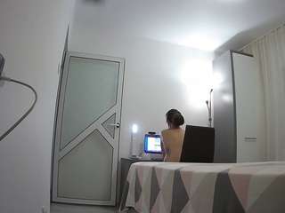 voyeurcam charmhellen kitchen