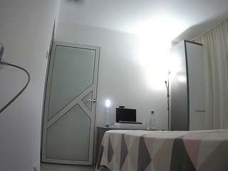 voyeurcam-charmhellen-kitchen
