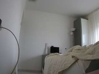 voyeurcam-charmhellen-kitchen