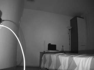 voyeurcam-charmhellen-kitchen camsoda