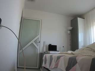 voyeurcam-charmhellen-kitchen camsoda