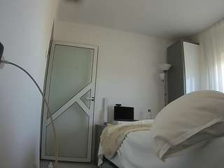 voyeurcam-charmhellen-kitchen camsoda