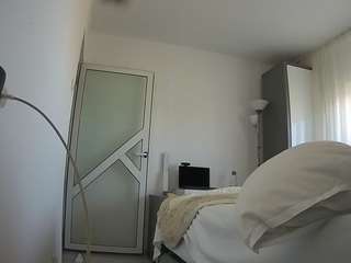 voyeurcam-charmhellen-kitchen camsoda