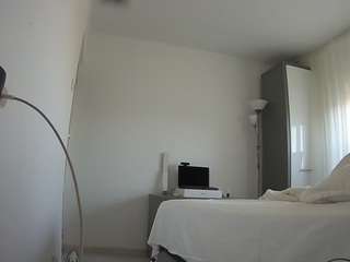 voyeurcam-charmhellen-kitchen