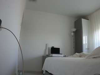 voyeurcam-charmhellen-kitchen Profile Image