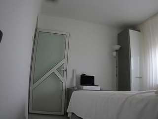 voyeurcam charmhellen kitchen