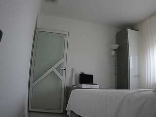 voyeurcam-charmhellen-kitchen