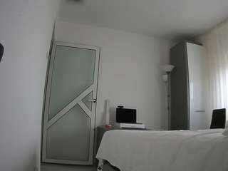 voyeurcam-charmhellen-kitchen