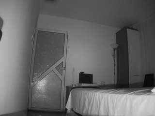 voyeurcam-charmhellen-kitchen