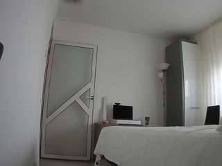 voyeurcam-charmhellen-kitchen