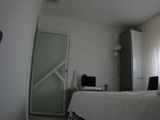 voyeurcam-charmhellen-kitchen