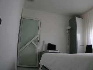 voyeurcam-charmhellen-kitchen