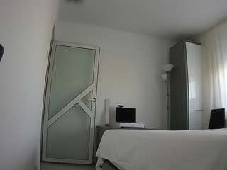 voyeurcam-charmhellen-kitchen