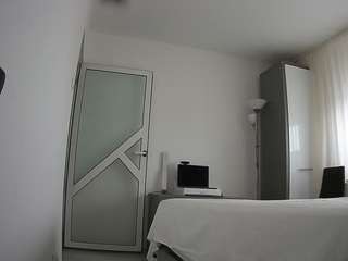 voyeurcam-charmhellen-kitchen