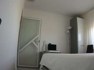 voyeurcam-charmh... Live Webcam on CamSoda