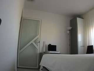 voyeurcam-charmh... Live Webcam on CamSoda