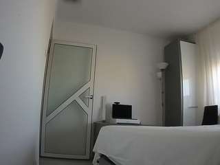 voyeurcam-charmh... Live Webcam on CamSoda