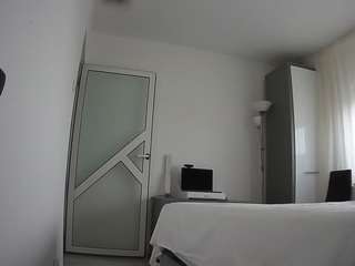 voyeurcam-charmhellen-kitchen