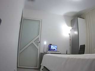 voyeurcam-charmhellen-kitchen