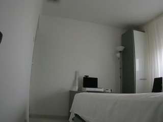 voyeurcam-charmhellen-kitchen