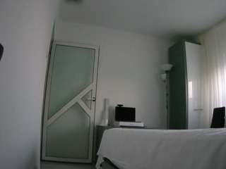 voyeurcam-charmhellen-kitchen