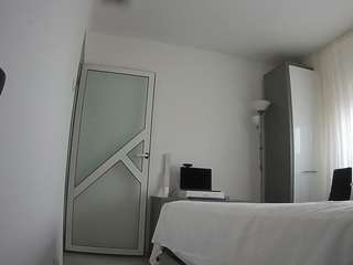 voyeurcam-charmhellen-kitchen