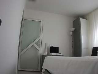 voyeurcam charmhellen kitchen