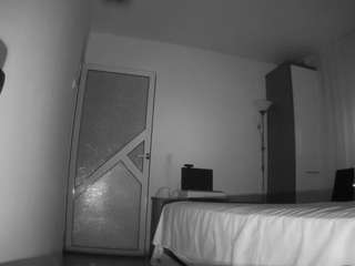 voyeurcam-charmhellen-kitchen