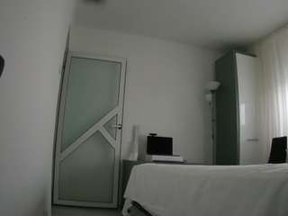 voyeurcam-charmhellen-kitchen