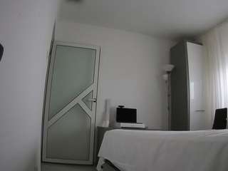 voyeurcam-charmhellen-kitchen