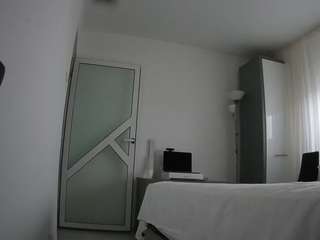 voyeurcam-charmhellen-kitchen