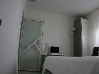 voyeurcam-charmhellen-kitchen