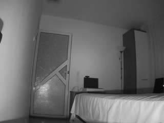 voyeurcam-charmhellen-kitchen