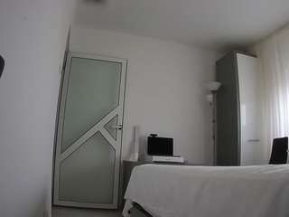 voyeurcam charmhellen kitchen