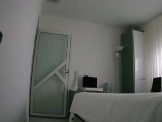 voyeurcam-charmhellen-kitchen