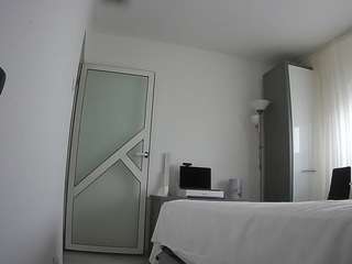 voyeurcam-charmhellen-kitchen