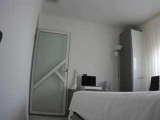 voyeurcam-charmh... Live Webcam on CamSoda