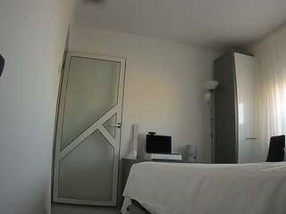 voyeurcam-charmhellen-kitchen