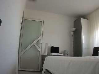 voyeurcam-charmh... Live Webcam on CamSoda