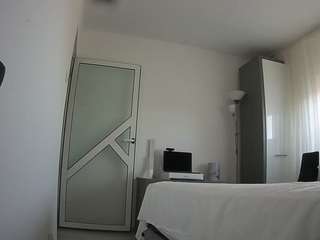 voyeurcam-charmh... Live Webcam on CamSoda