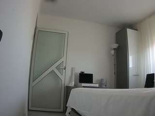 voyeurcam charmhellen kitchen