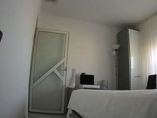 voyeurcam-charmhellen-kitchen