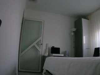 voyeurcam-charmhellen-kitchen