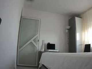 voyeurcam-charmhellen-kitchen